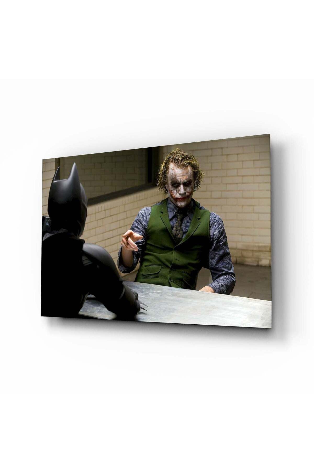 Joker Sorguda Cam Tablo
