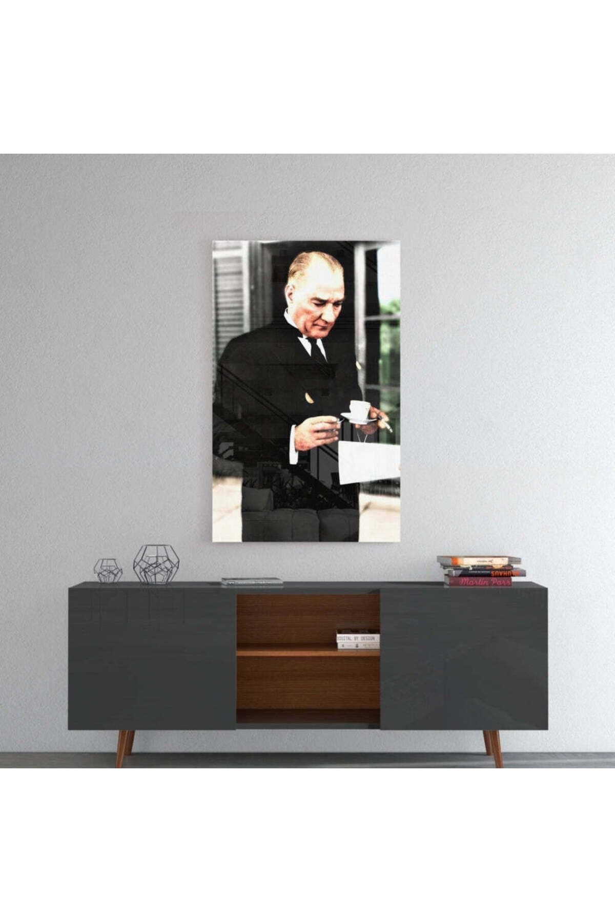 Atatürk Cam Tablo