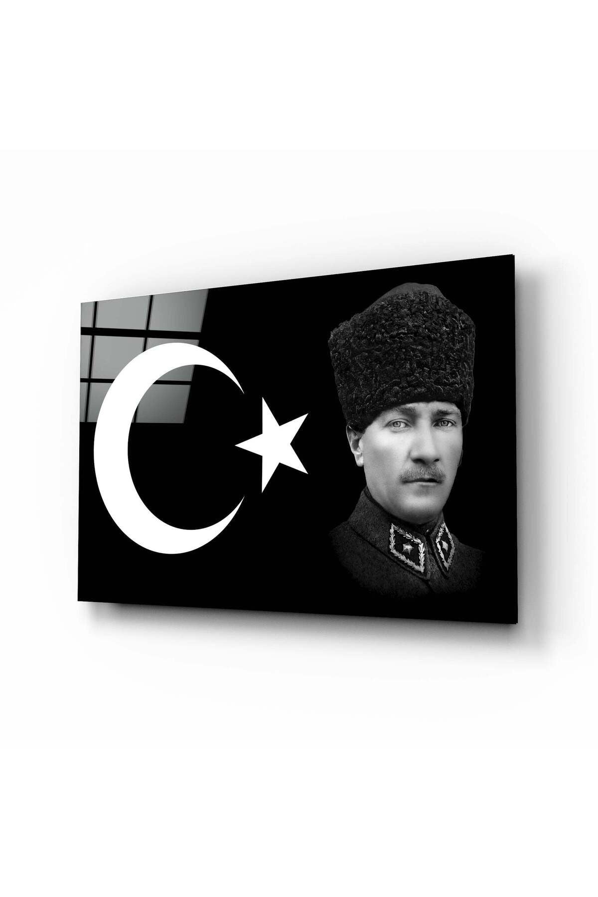 Atatürk ve Türk Bayrağı Cam Tablo