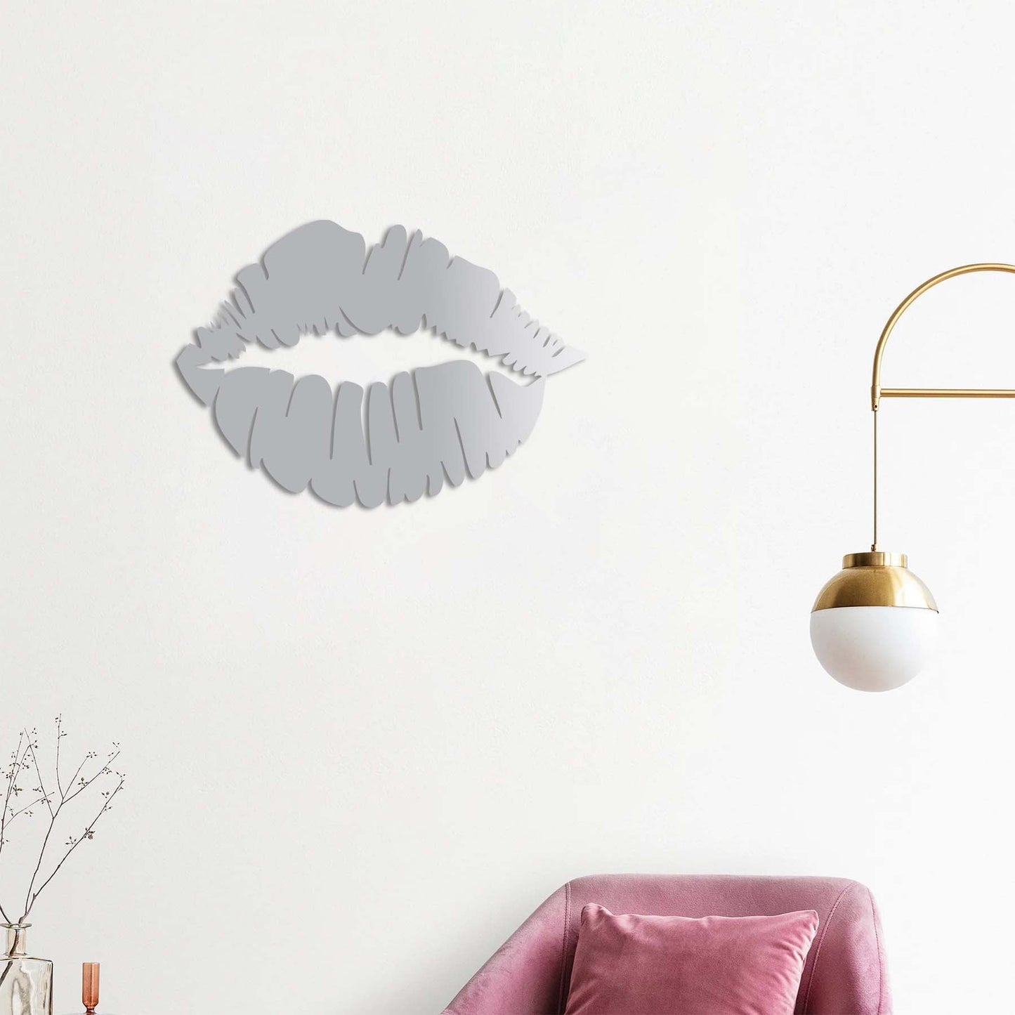 Silent Passion: Kiss Metal Painting
